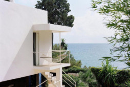 villa-eileen-gray-manuel-bougot.jpg